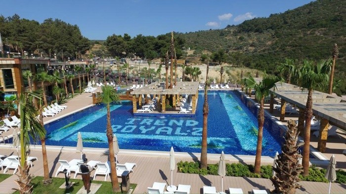 4 Bed 250m2 Apartment in Trend Royal Residence Kusadasi for Sale