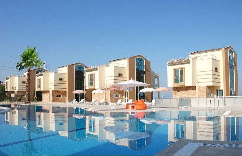 Detached Villas with Perfect Sea View in Kusadasi