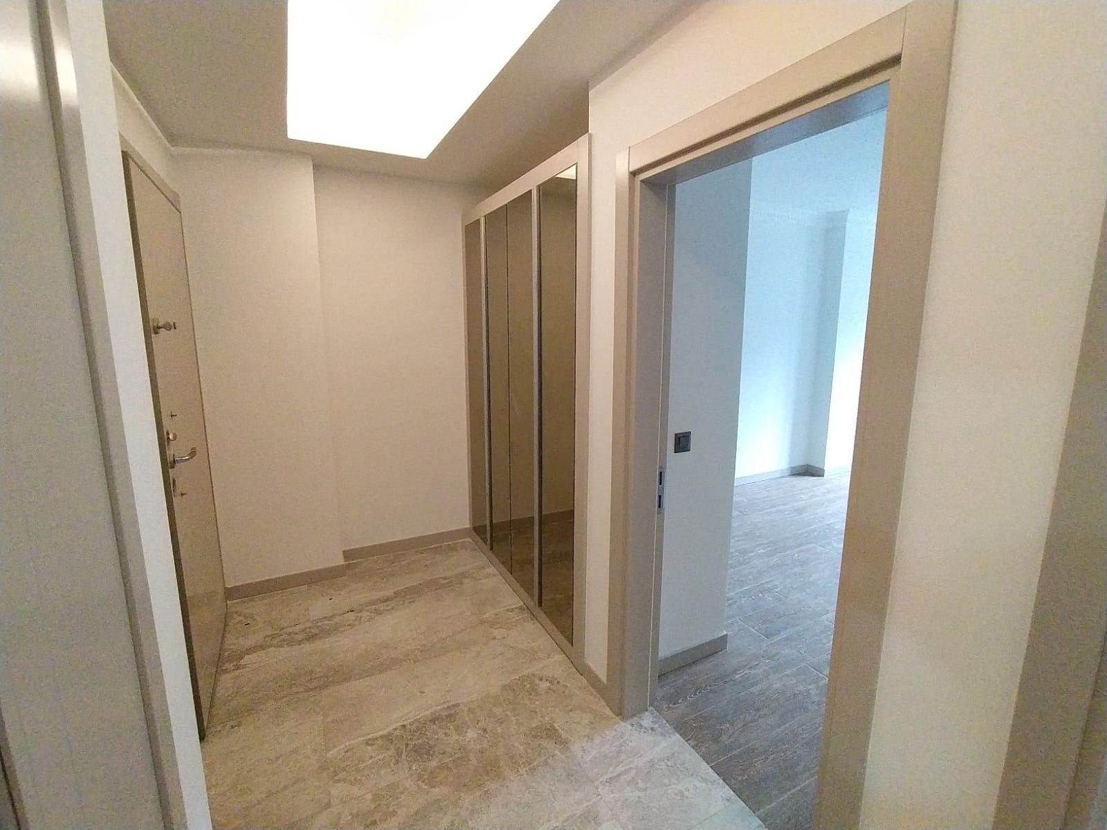 CLOSE TO THE CITY CENTER AFFORDABLE PRICES BRAND NEW APARTMENTS