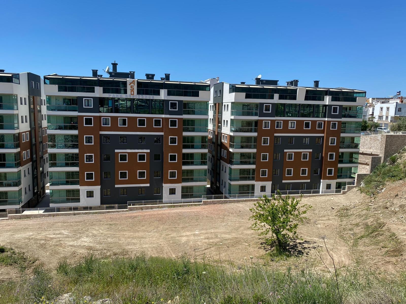 CLOSE TO THE CITY CENTER AFFORDABLE PRICES BRAND NEW APARTMENTS