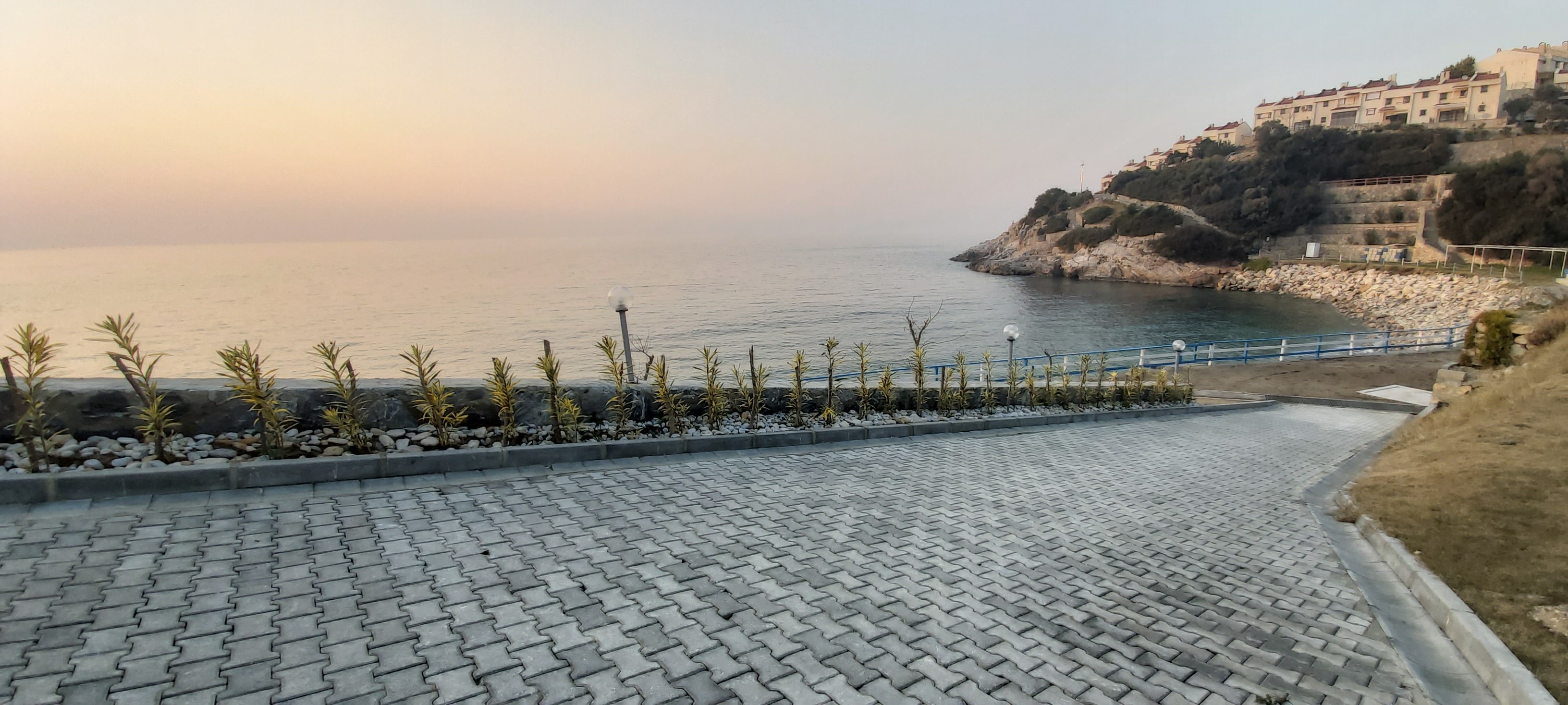 KUSADASI MARINA BEACH FRONT VILLA FULLY FURNISHED !