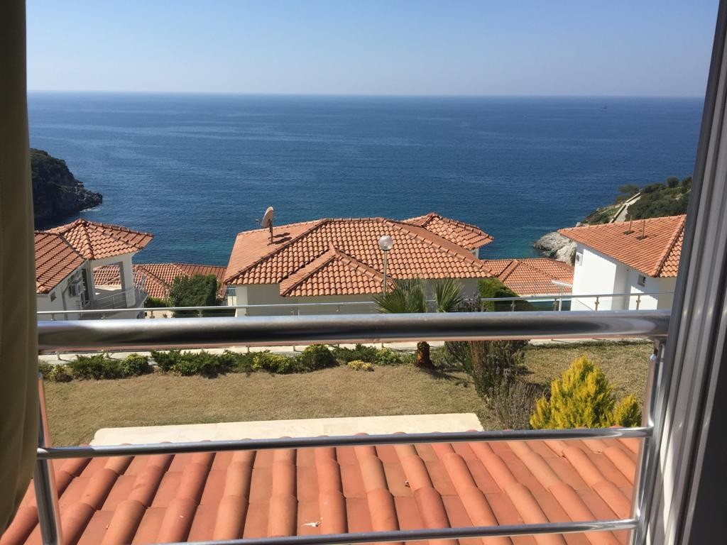KUSADASI MARINA BEACH FRONT VILLA FULLY FURNISHED !