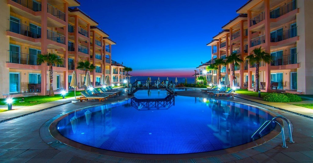 TWO BEDROOM FURNISHED UNIT FOR SALE IN GOLF&SPA RESORT KUSADASI