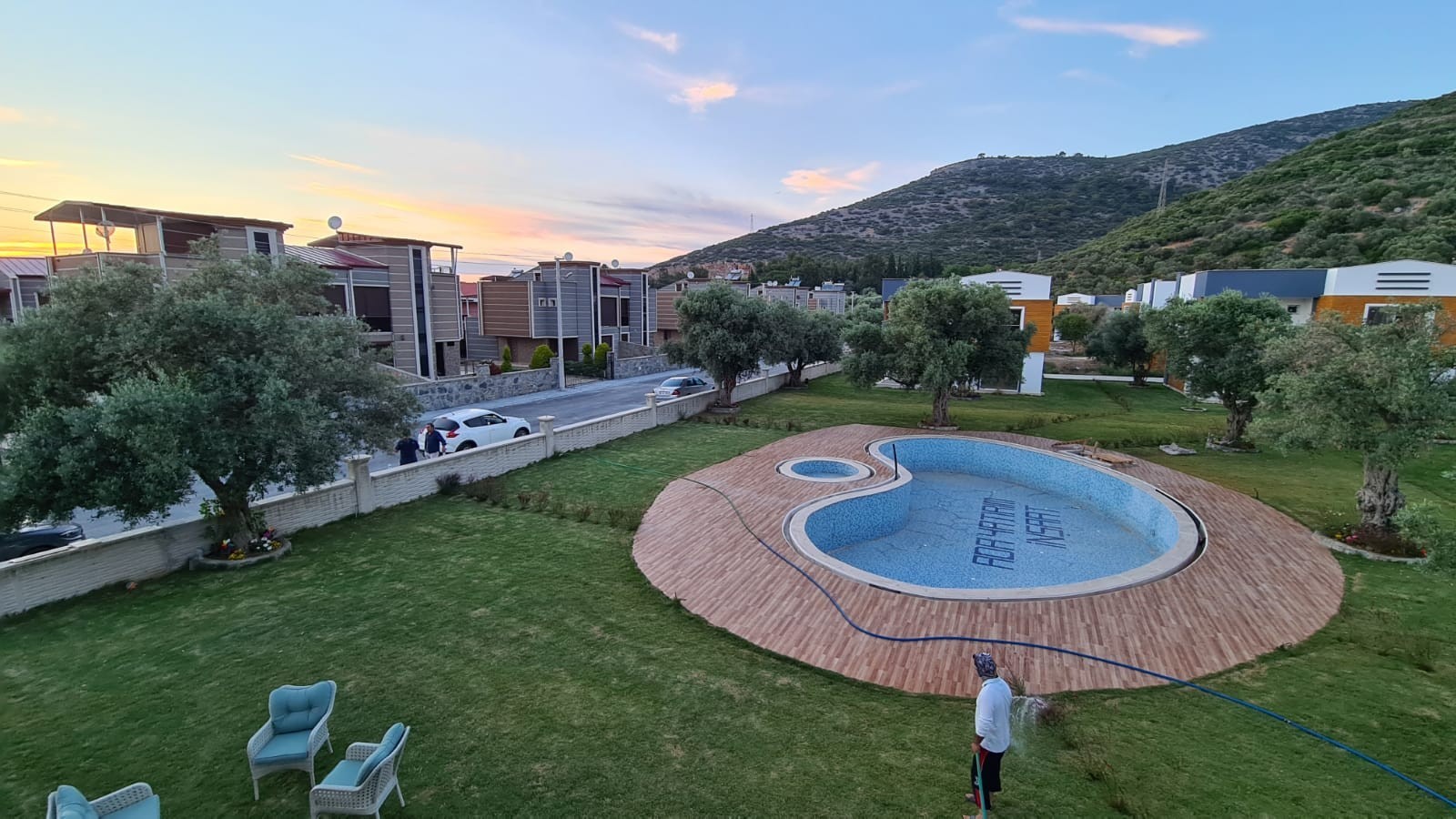DETACHED NATURE VILLA'S 4 BEDROOM , CLOSE TO THE BEACH