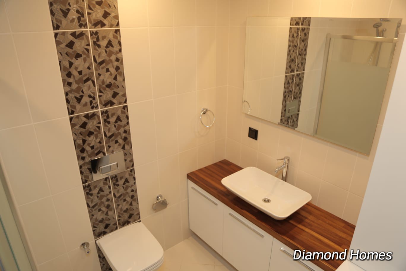 LADIES BEACH BRAND NEW 2 BEDROOM APARTMENT FOR SALE