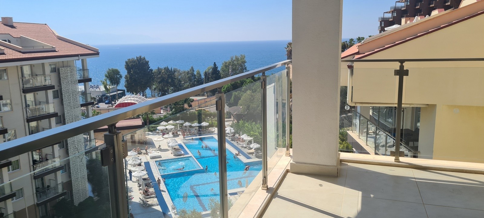 Luxury Furnished 3 Bed Unit in Beachfront Project Kusadasi