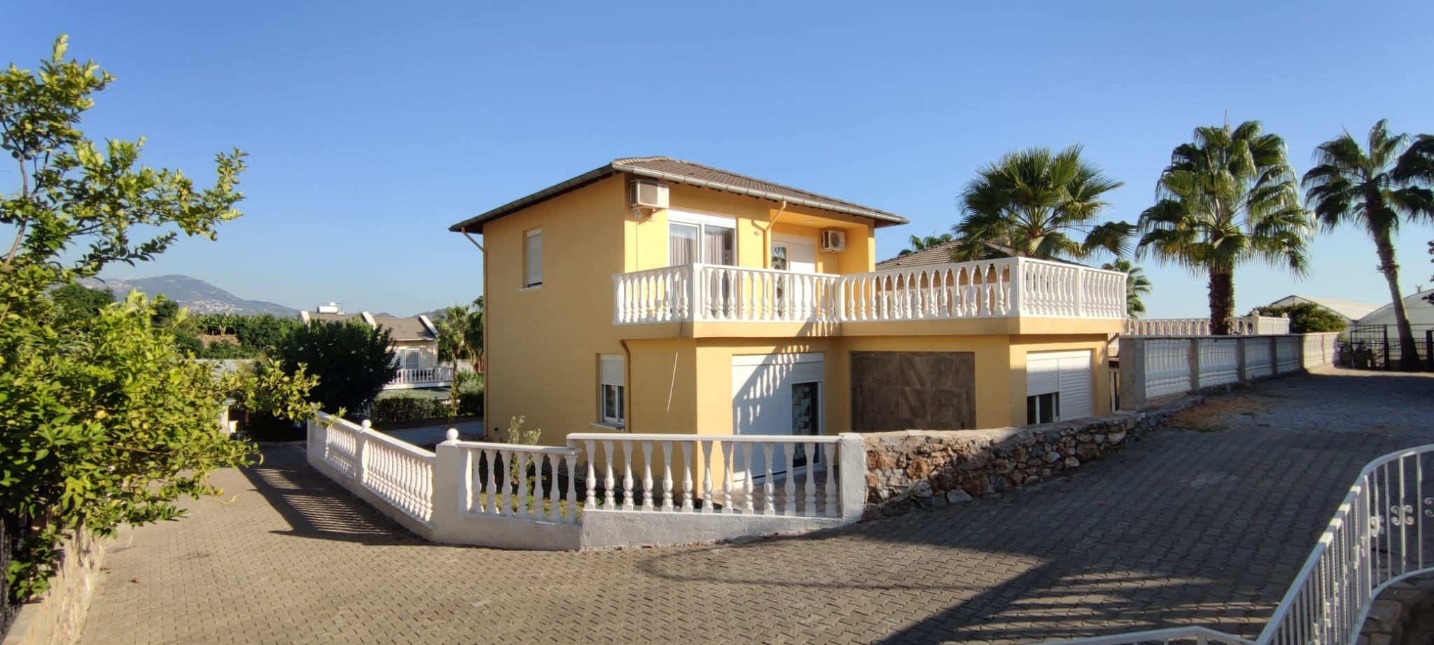 Villa for sale