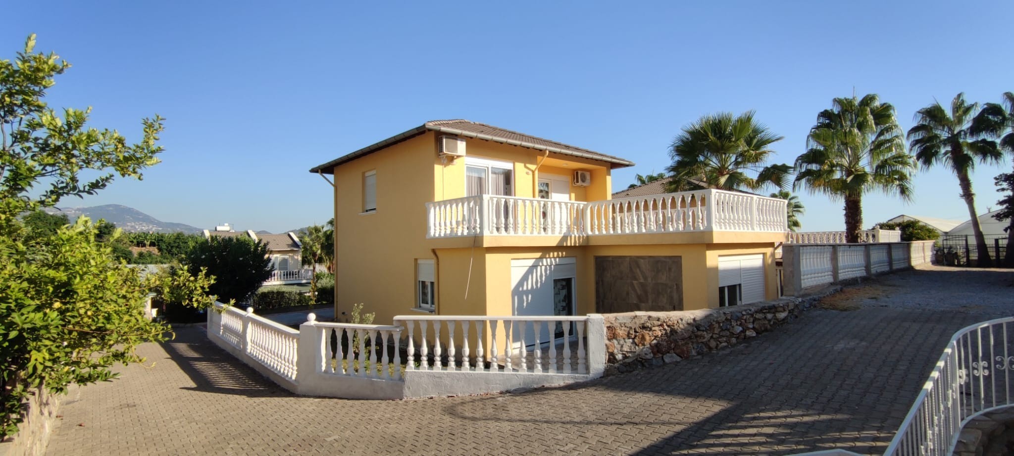 Villa for sale