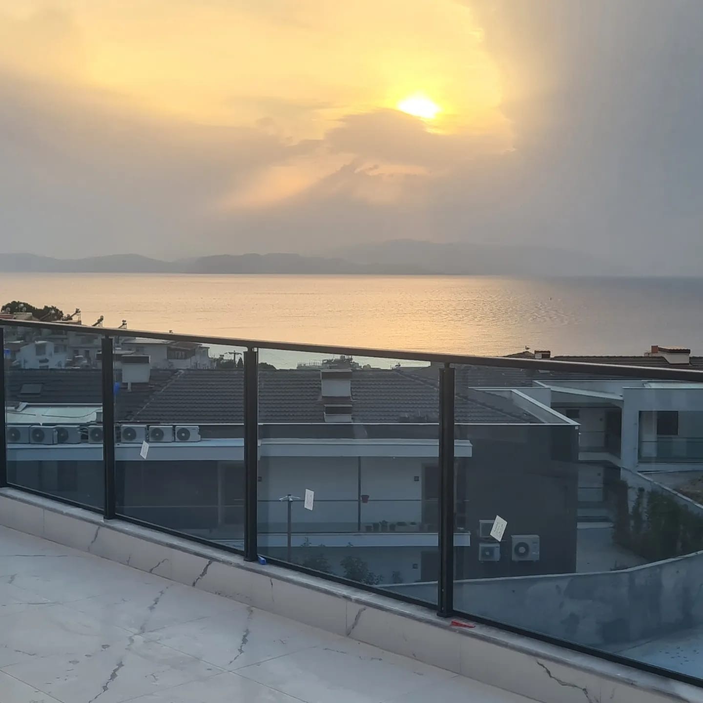 LADIES BEACH BRAND NEW LUX RESIDENCE PROJECT CLOSE TO THE BEACH