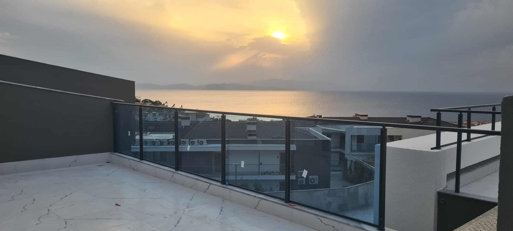 LADIES BEACH BRAND NEW LUX RESIDENCE PROJECT CLOSE TO THE BEACH