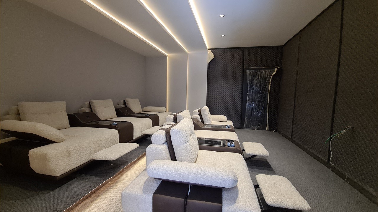 Brand New Detached Villa with sea view private sauna turkish bath and cinema room in Kusadasi