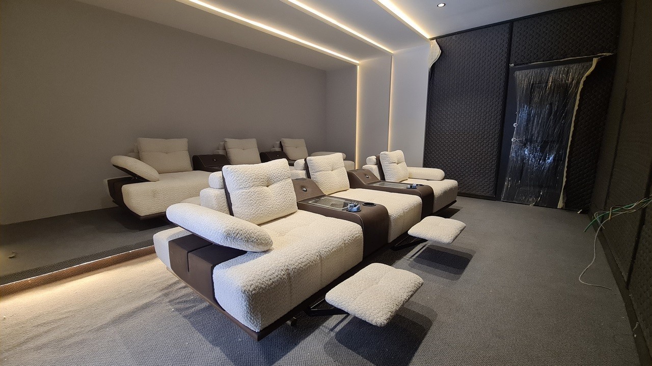 Brand New Detached Villa with sea view private sauna turkish bath and cinema room in Kusadasi