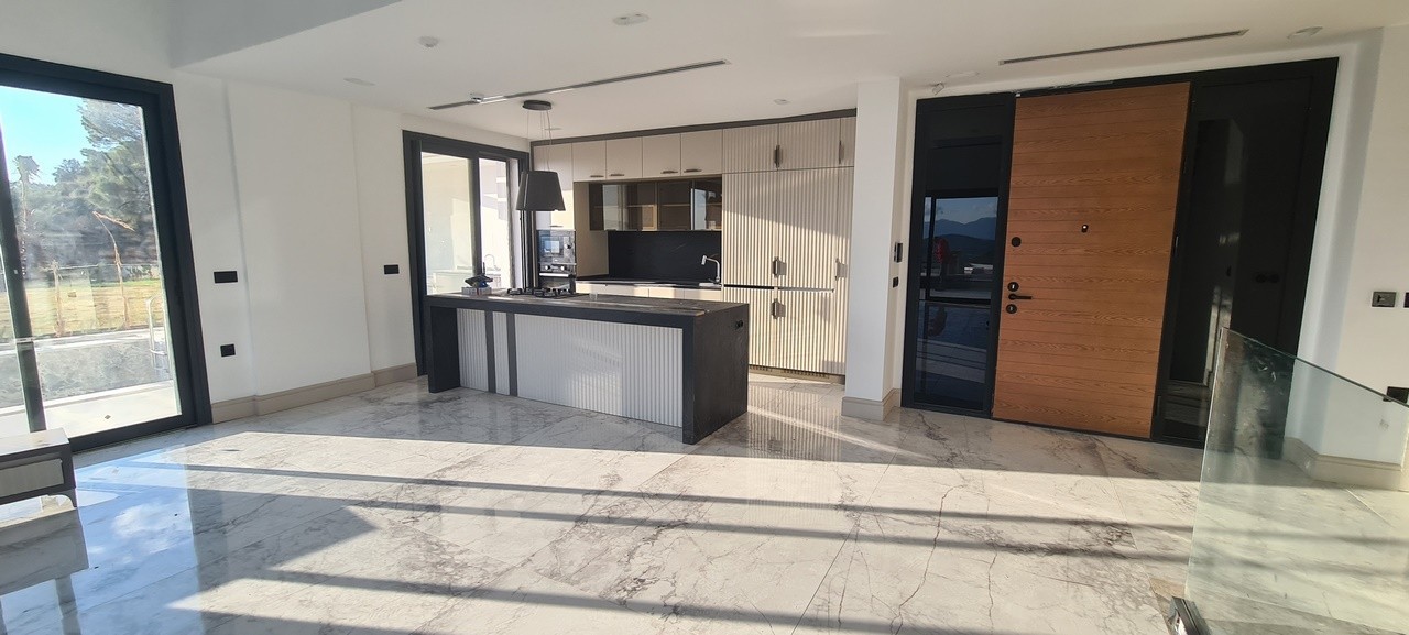 HOT OFFER ! KUSADASI MARINA PRIME LOCATION LUXURY VILLA'S PROJECT