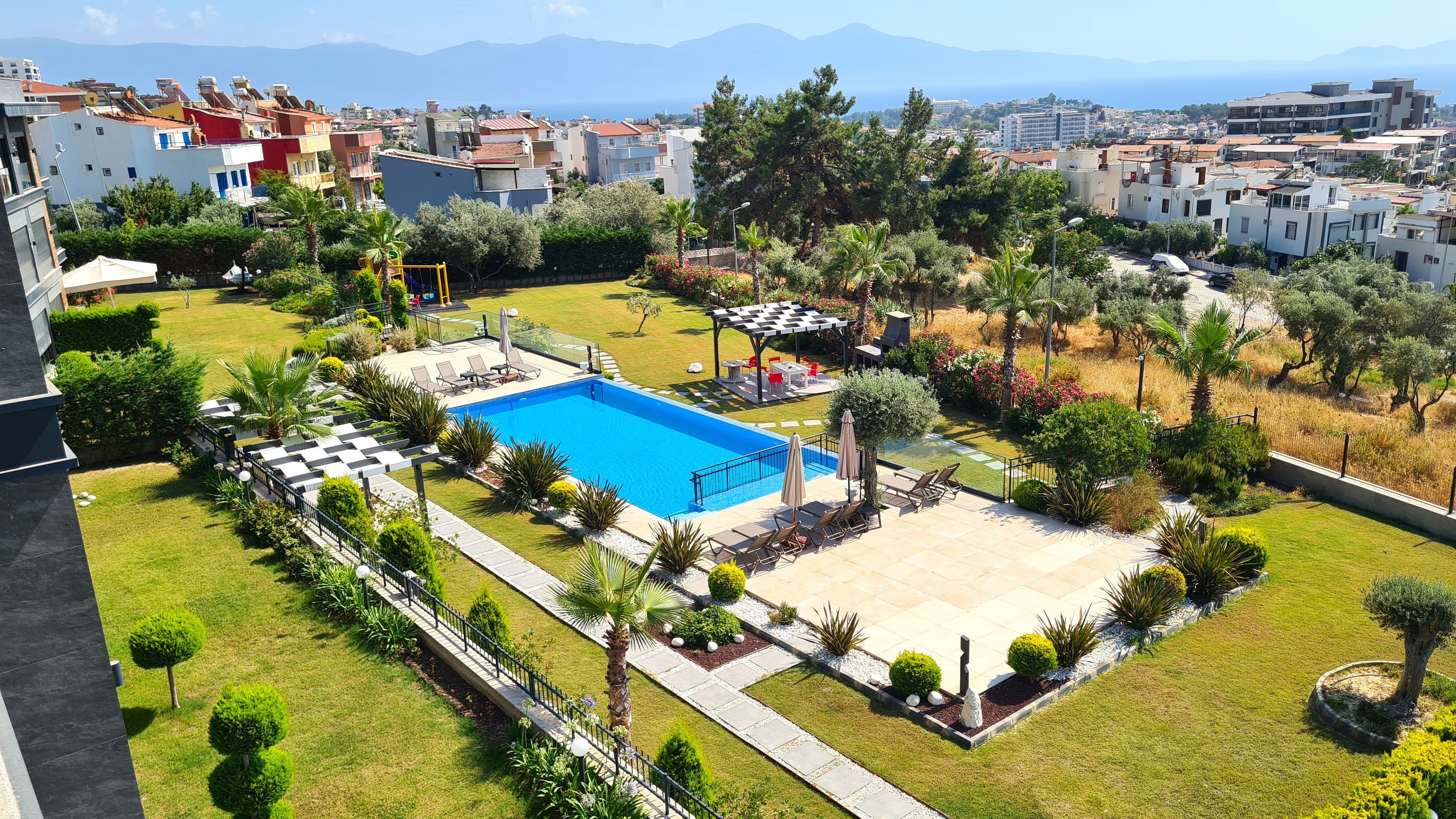 Luxury 3+1 Apartment with Full Sea View, Within Walking Distance to Ladies Beach, in a Prestigious Complex