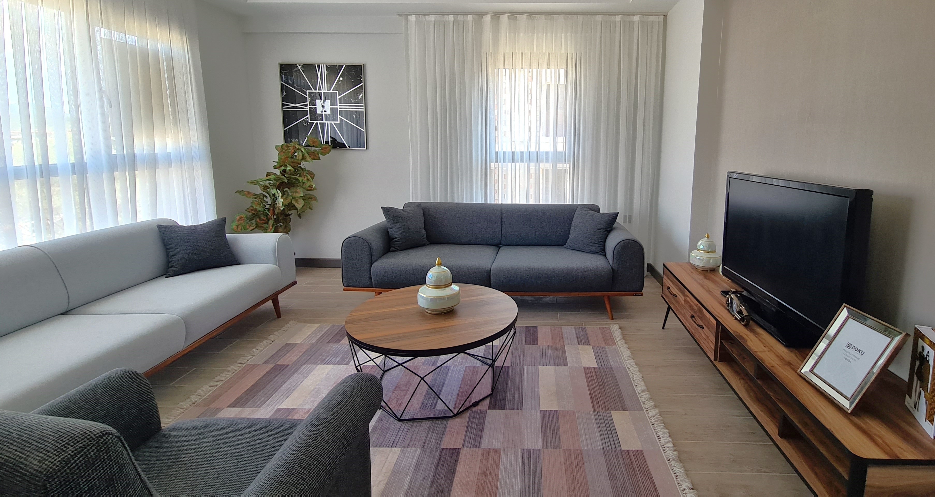 Appartement moderne entièrement meublé à vendre dans le quartier de Değirmendere, Kuşadası