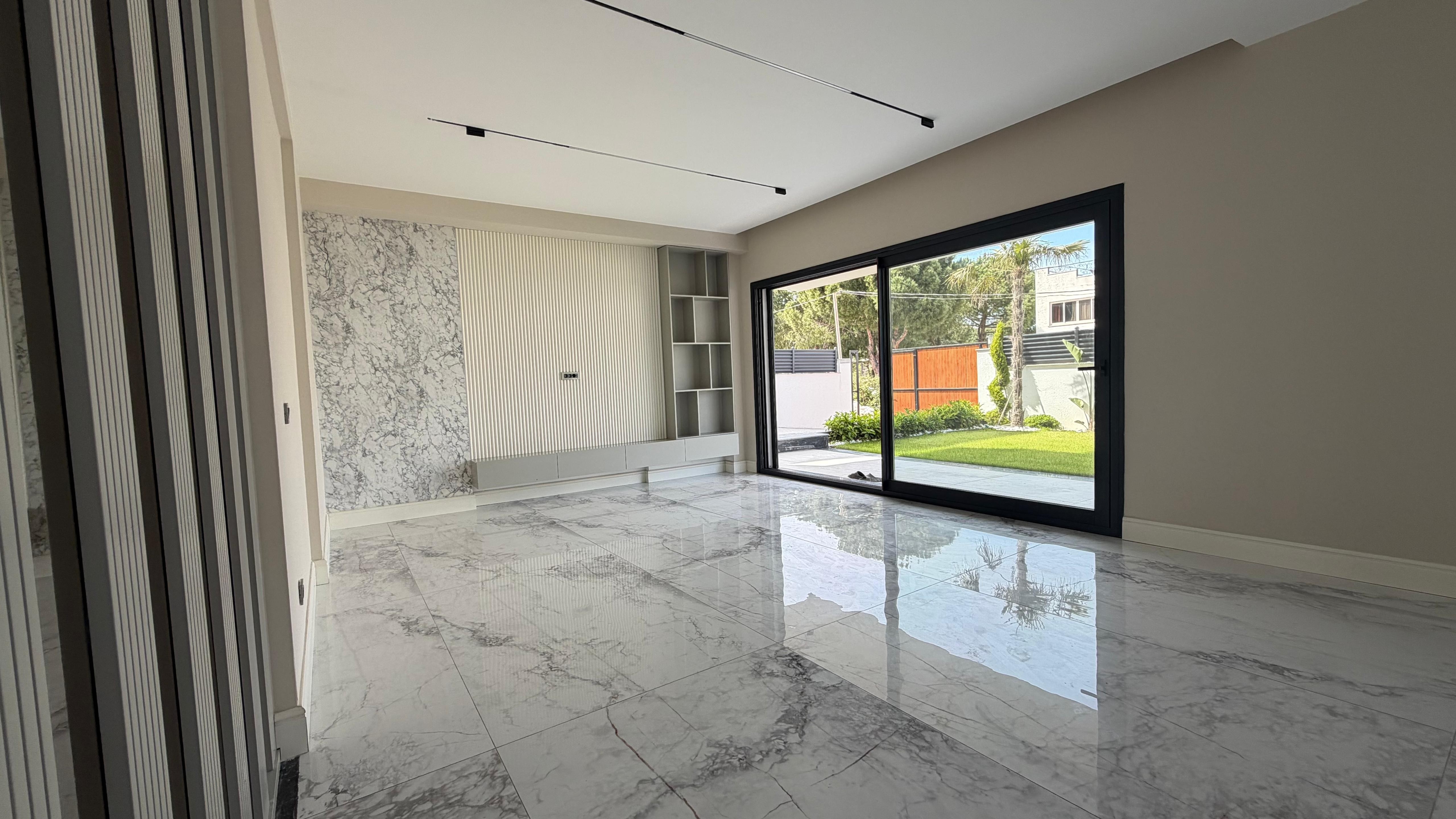 LUXURY MODERN VILLA FOR SALE WITHIN WALKING DISTANCE OF THE SEA IN EGE NEIGHBORHOOD, KUŞADASI