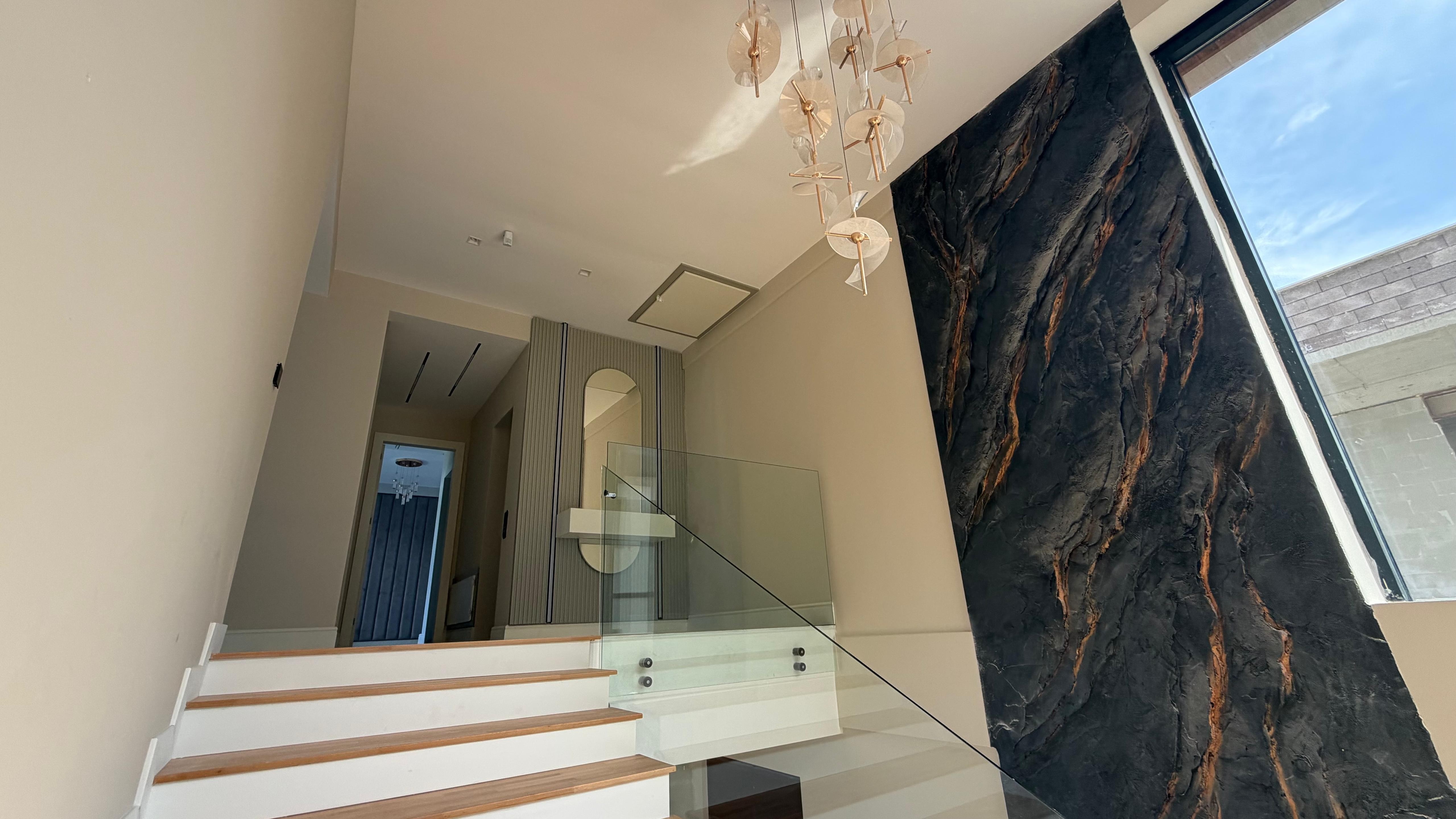 LUXURY MODERN VILLA FOR SALE WITHIN WALKING DISTANCE OF THE SEA IN EGE NEIGHBORHOOD, KUŞADASI