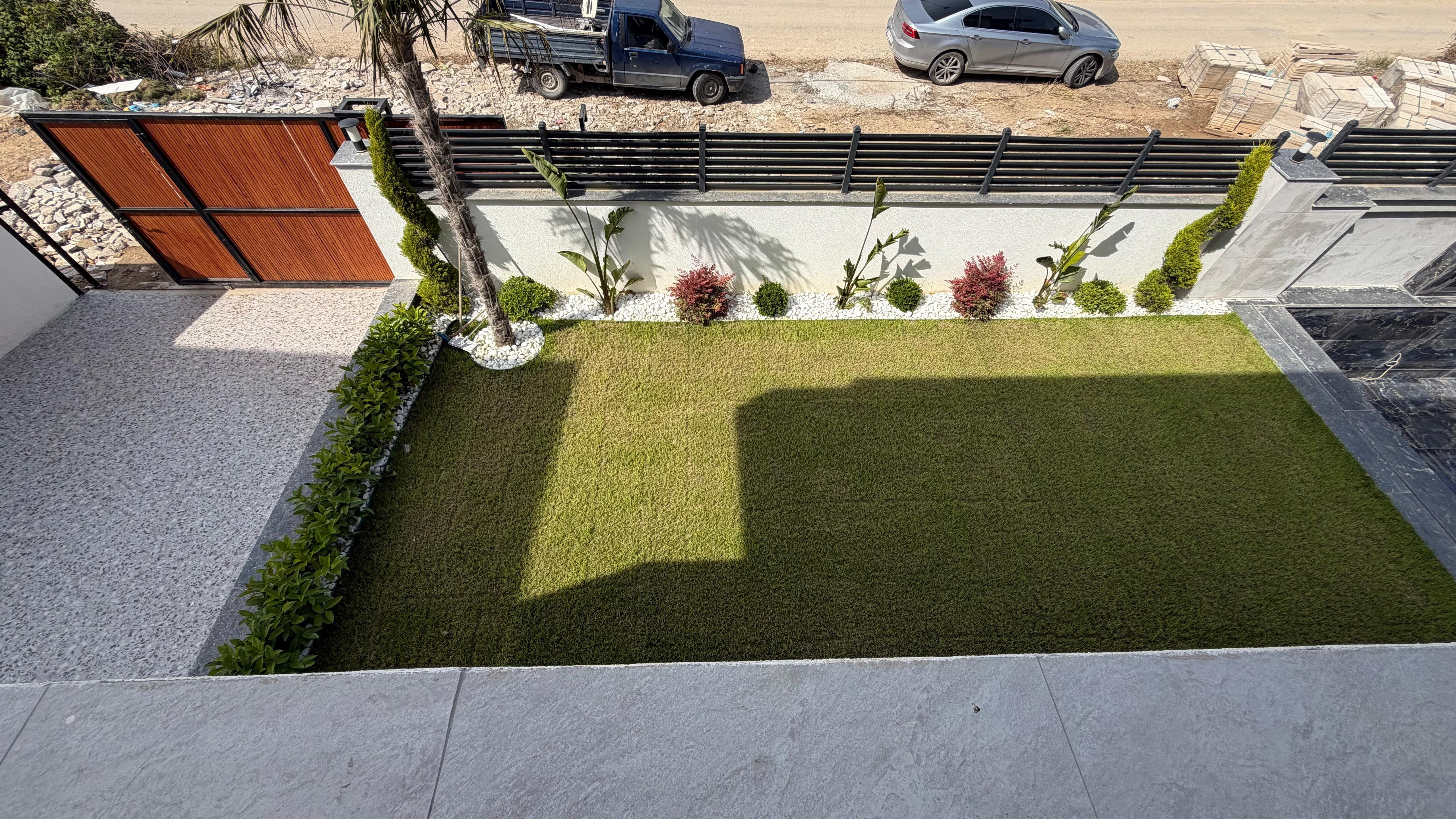 LUXURY MODERN VILLA FOR SALE WITHIN WALKING DISTANCE OF THE SEA IN EGE NEIGHBORHOOD, KUŞADASI