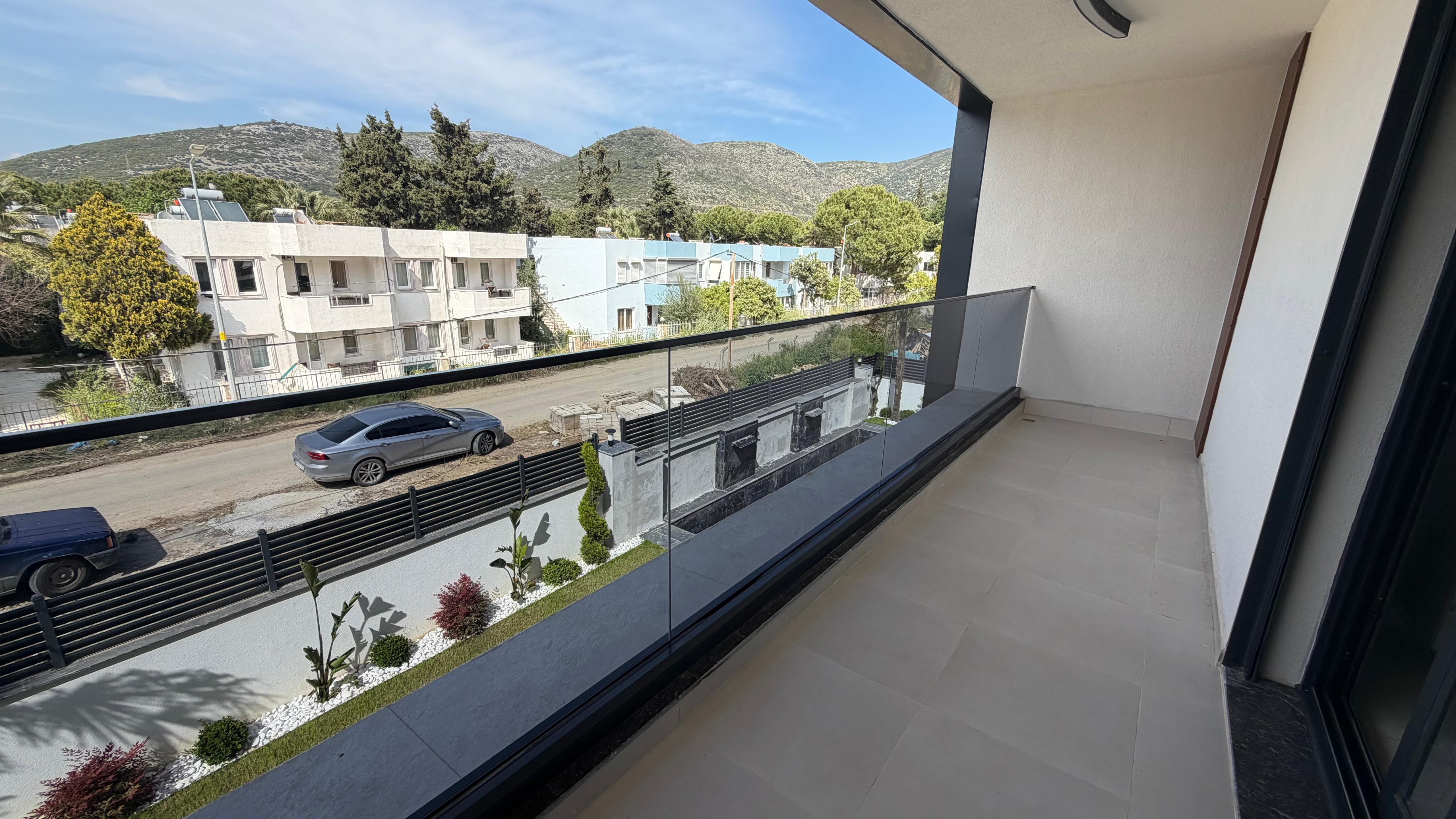 LUXURY MODERN VILLA FOR SALE WITHIN WALKING DISTANCE OF THE SEA IN EGE NEIGHBORHOOD, KUŞADASI