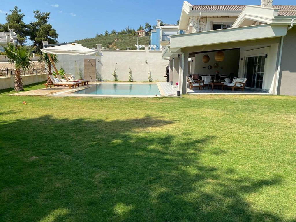 LUXURY DETACHED VILLA SURROUNDED BY NATURE IN SOĞUCAK, KUŞADASI