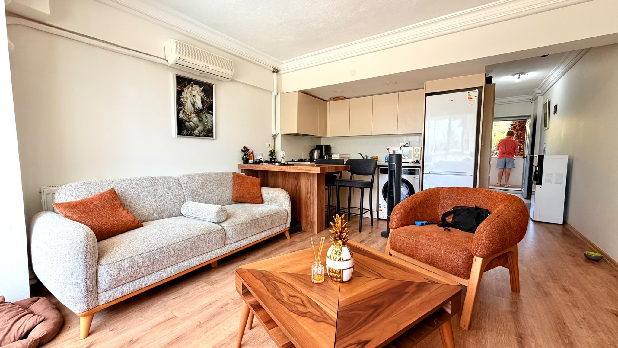RENOVATED 1-BEDROOM APARTMENT WITH SHARED POOL IN KUŞADASI MARINA