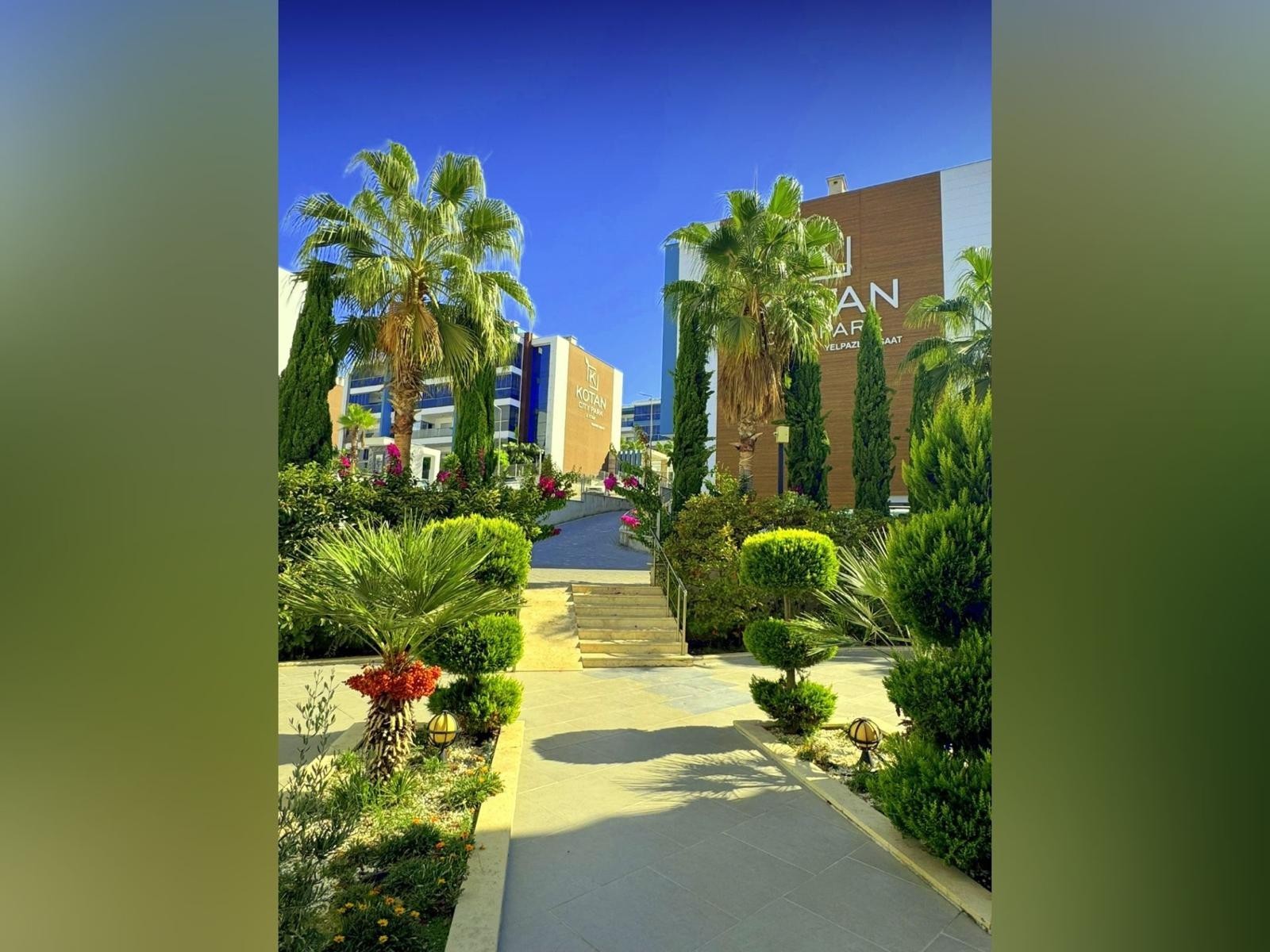 Modern Comfort & Award-Winning Design – 1 Bedroom 2 Bathrooms Gem in Prime Location in Kusadasi !