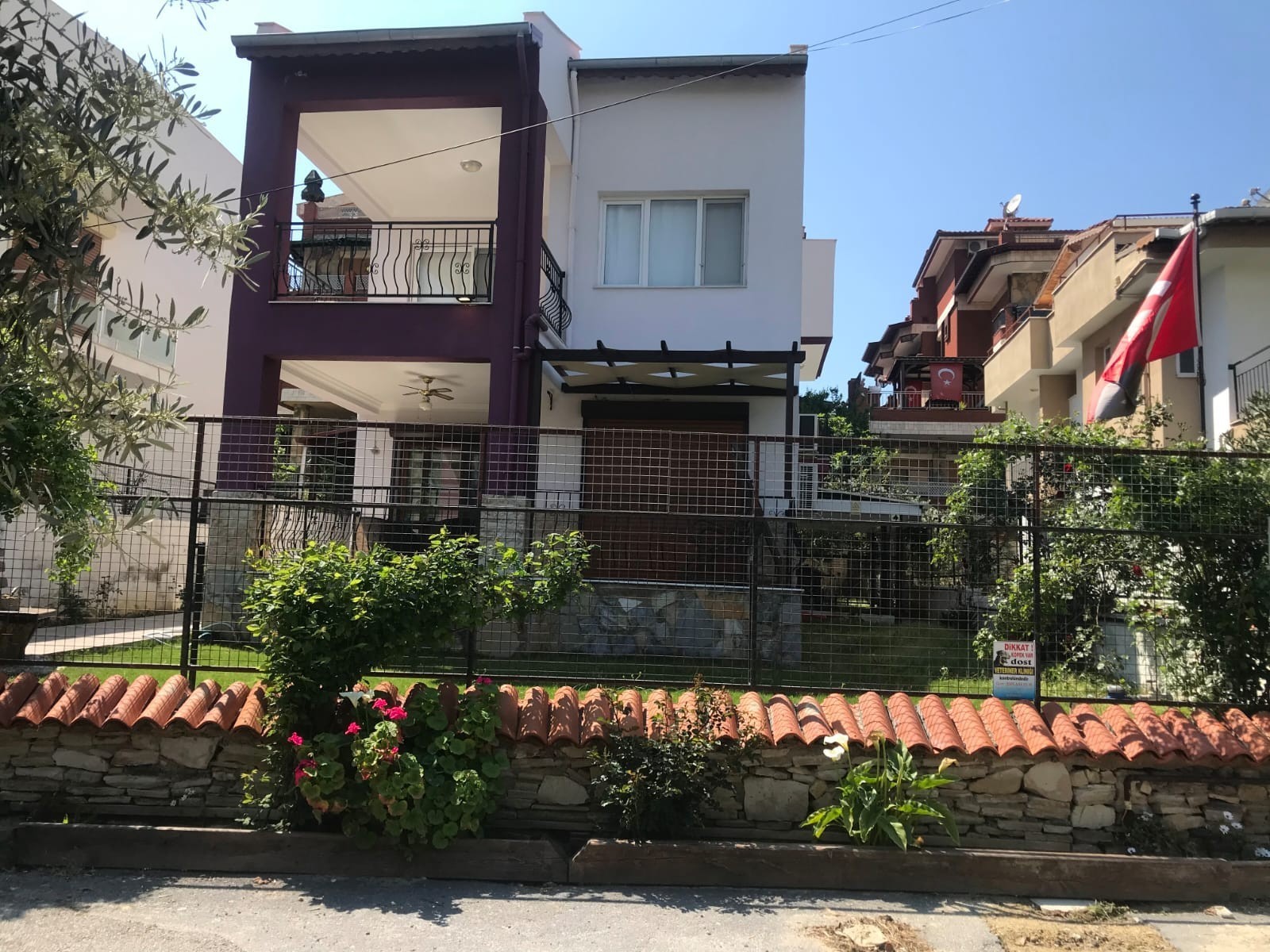 Residence-Permit Eligible Detached Home in the Heart of Ladies Beach, Kuşadası!