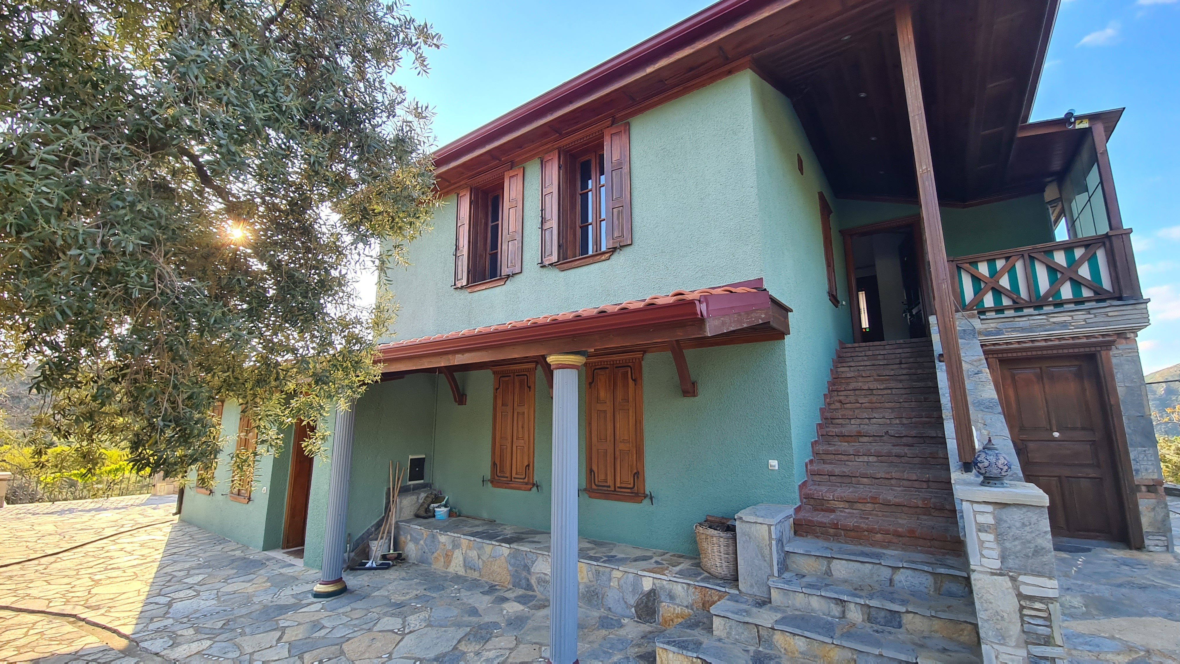 Extraordinary Stone Farm Estate in Şirince – 10,000 m² Private Land | Boutique Hotel License | Exceptional Investment Opportunity