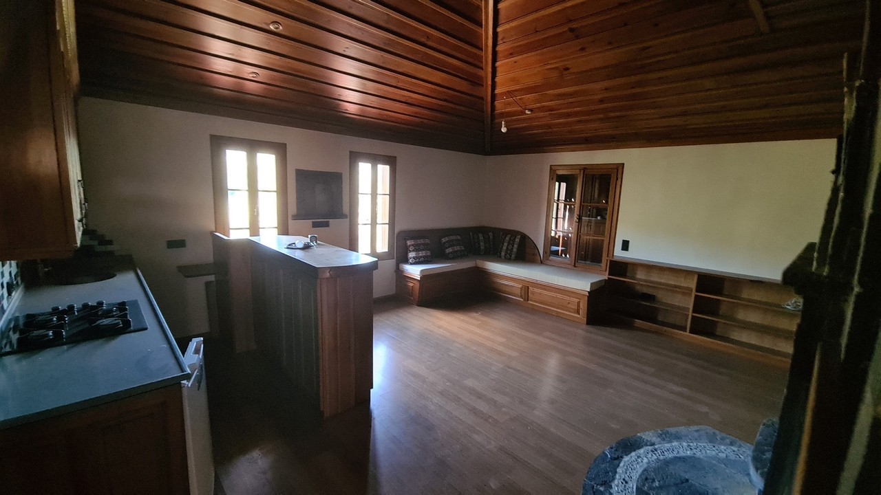 Extraordinary Stone Farm Estate in Şirince – 10,000 m² Private Land | Boutique Hotel License | Exceptional Investment Opportunity