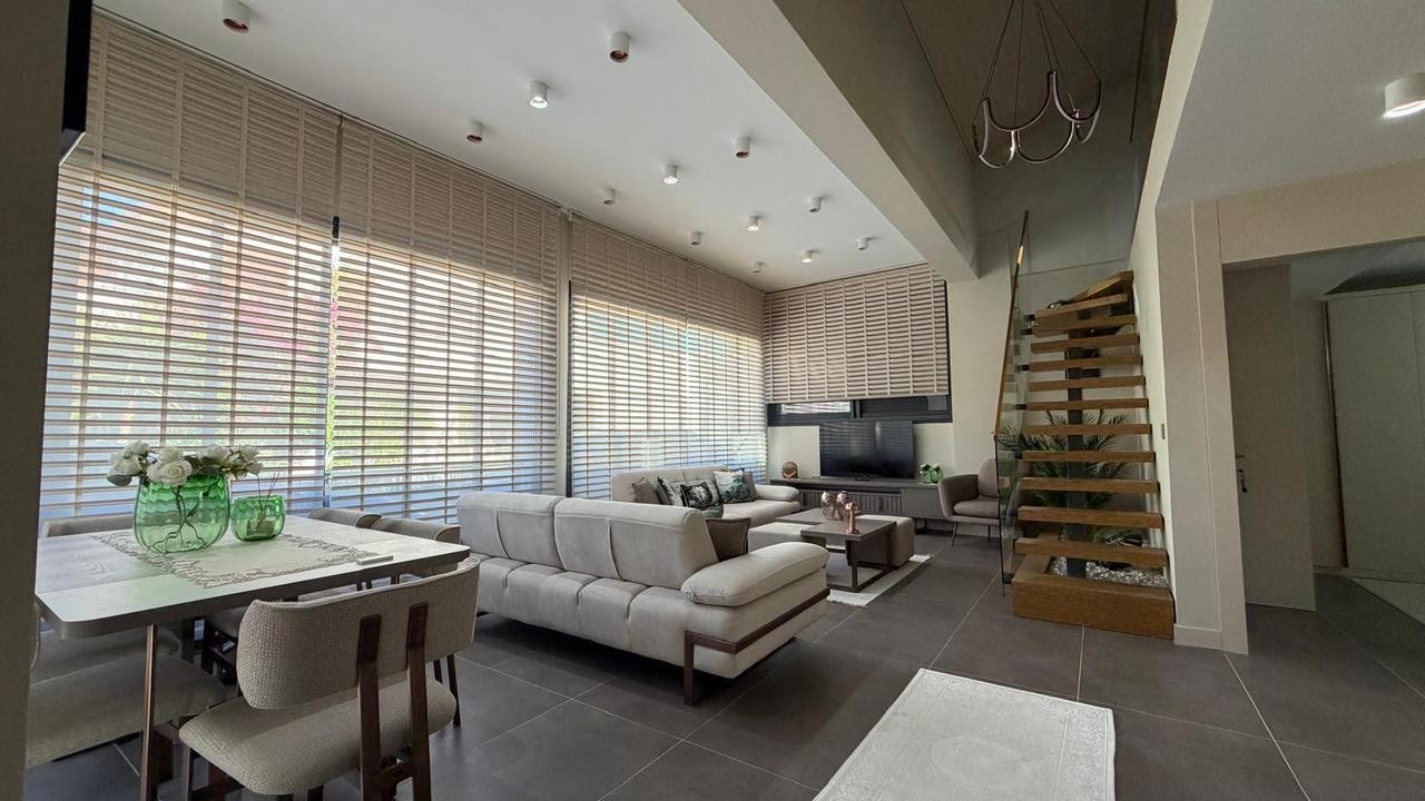 MODERN VILLA FOR SALE IN KUŞADASI KARAOVA