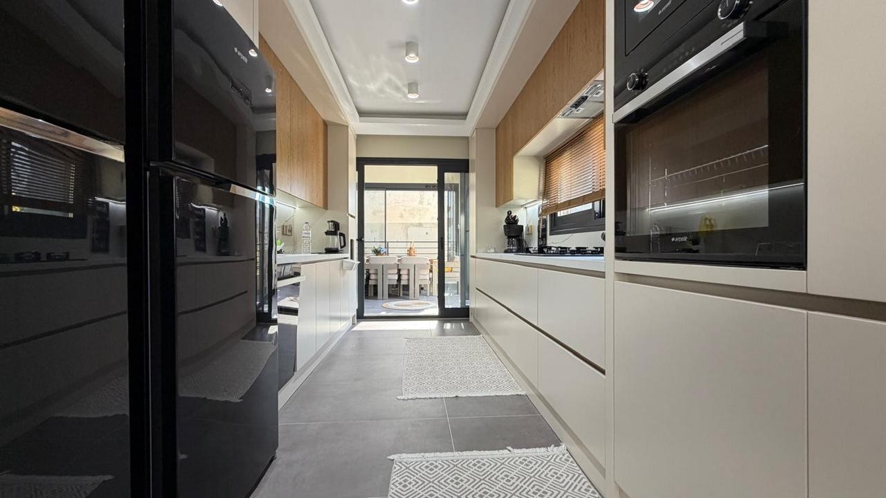 MODERN VILLA FOR SALE IN KUŞADASI KARAOVA