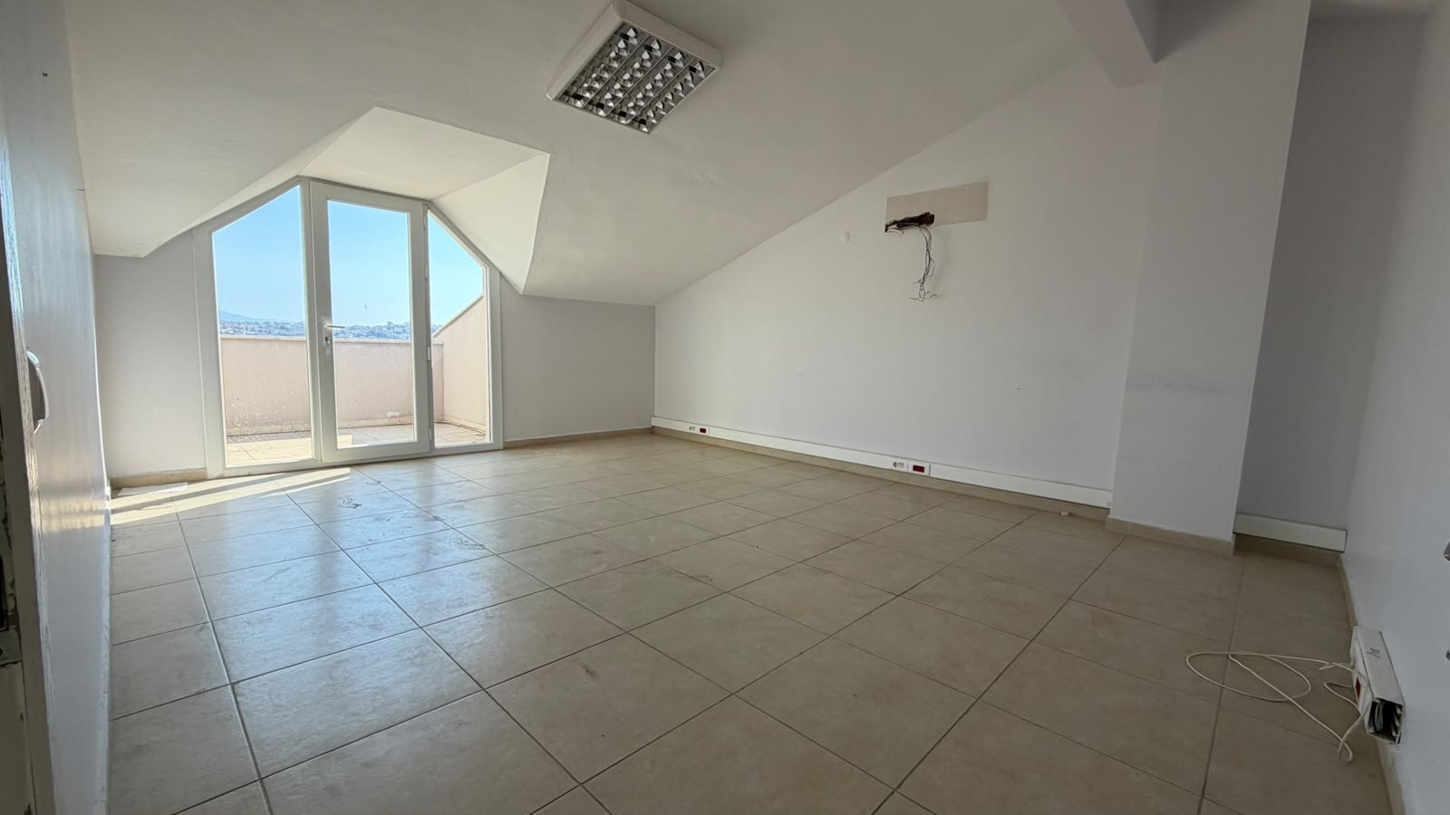 SEA VIEW BUILDING & APARTMENT DEVELOPMENT OPPORTUNITY FOR SALE IN KUŞADASI MARINA DISTRICT