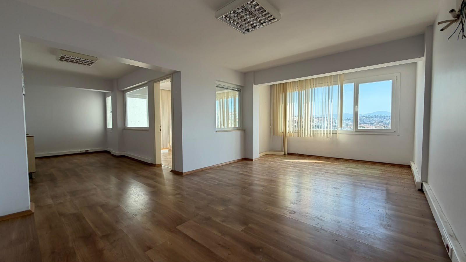 SEA VIEW BUILDING & APARTMENT DEVELOPMENT OPPORTUNITY FOR SALE IN KUŞADASI MARINA DISTRICT