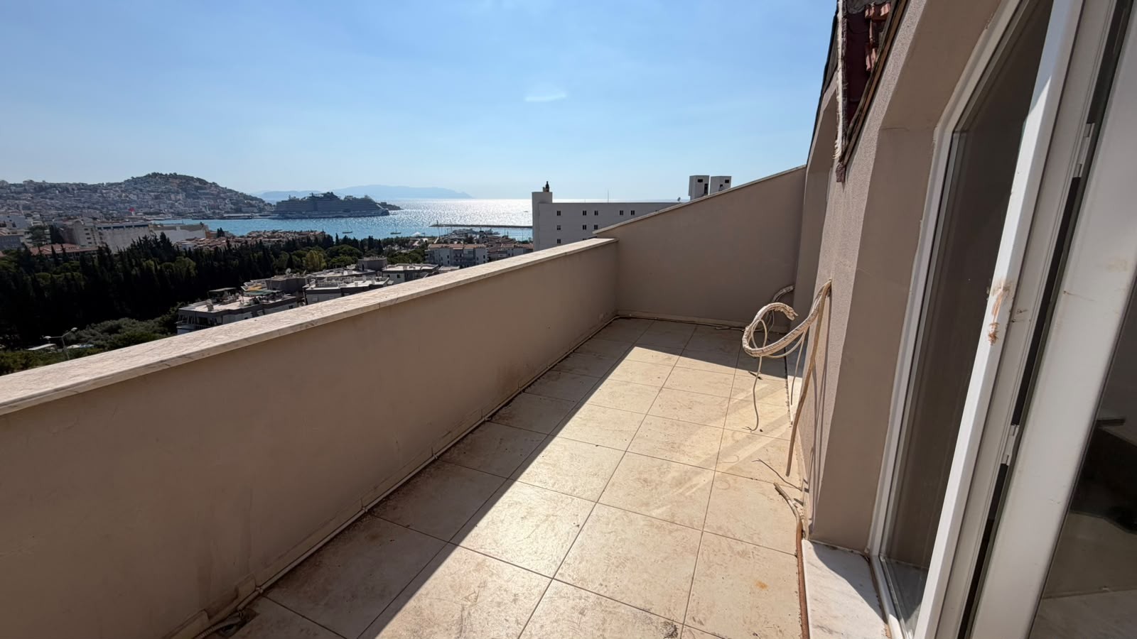 SEA VIEW BUILDING & APARTMENT DEVELOPMENT OPPORTUNITY FOR SALE IN KUŞADASI MARINA DISTRICT