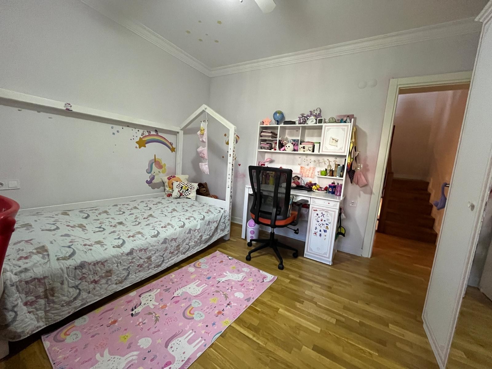 Fully Renovated Spacious Villa in Kuşadası Marina Area – Prime Location with Sea Views Suitable for Citizenship