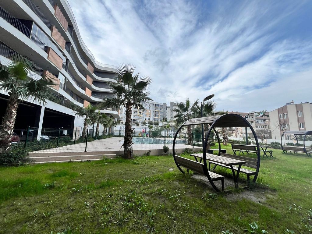 LUXURY 2-BEDROOM APARTMENT IN A SECURE RESIDENTIAL COMPLEX WITH SWIMMING POOL