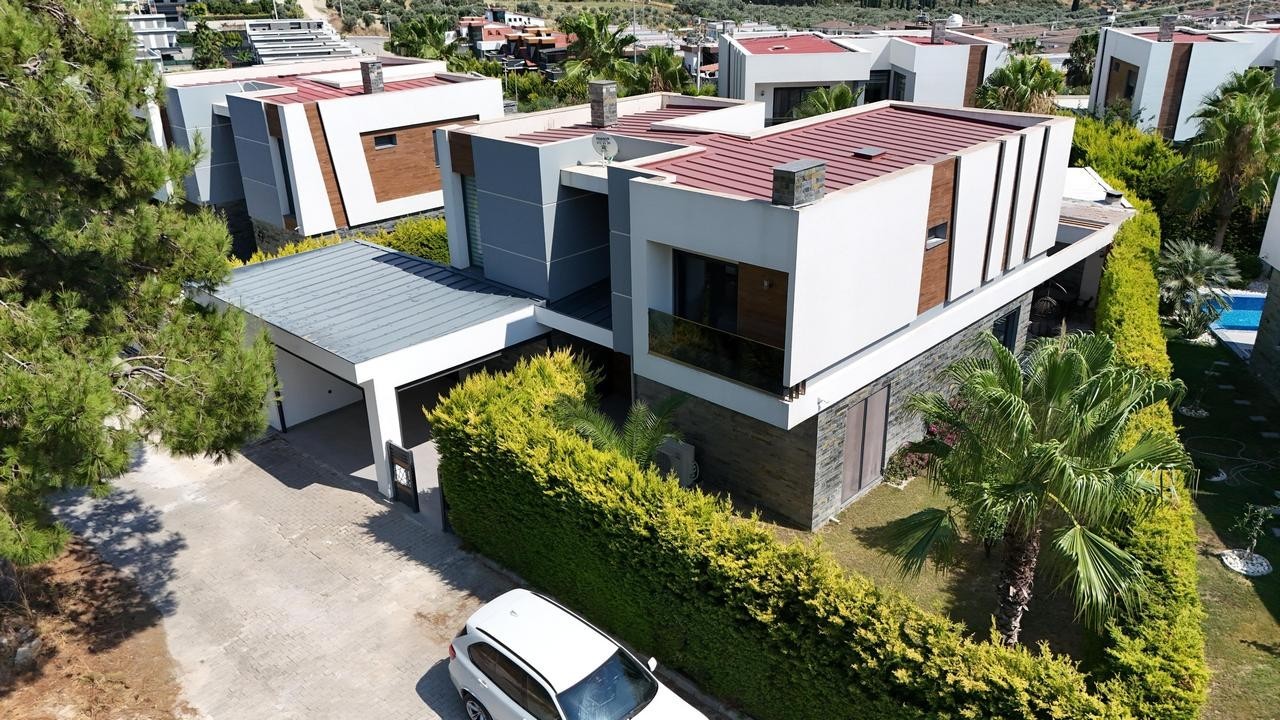 EXCLUSIVE, LUXURIOUS, AND MODERN LIVING IN KUŞADASI!