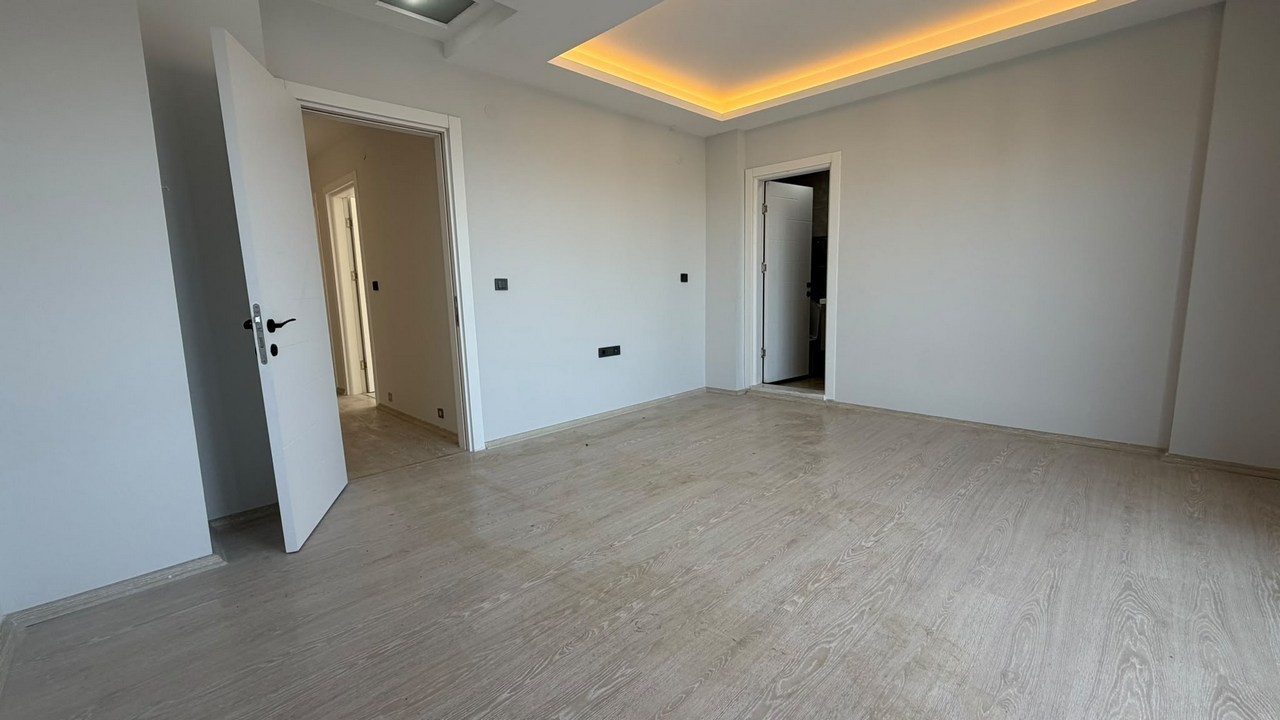 PRİVATE DETACHED VİLLA - 1.5 KM TO LONG BEACH