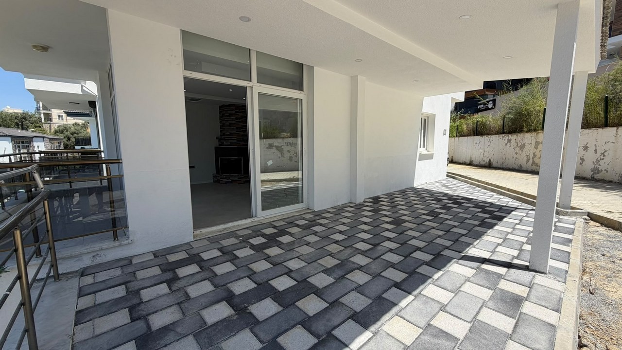 PRİVATE DETACHED VİLLA - 1.5 KM TO LONG BEACH