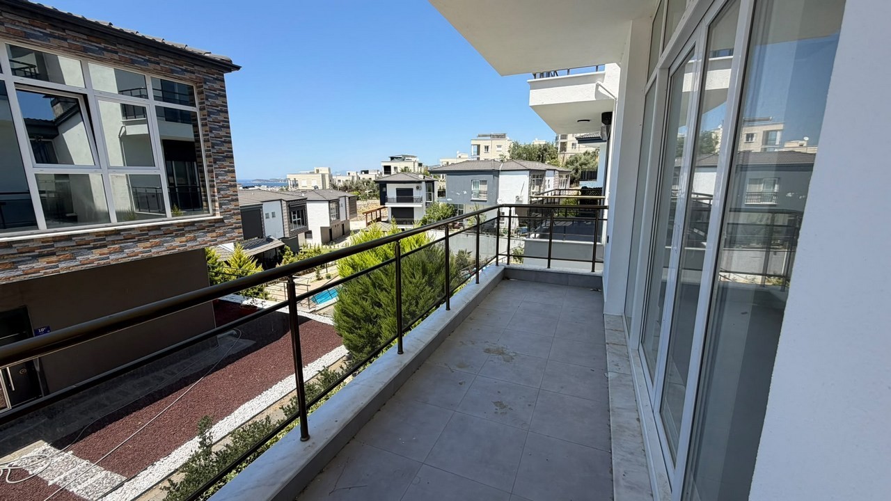 PRİVATE DETACHED VİLLA - 1.5 KM TO LONG BEACH