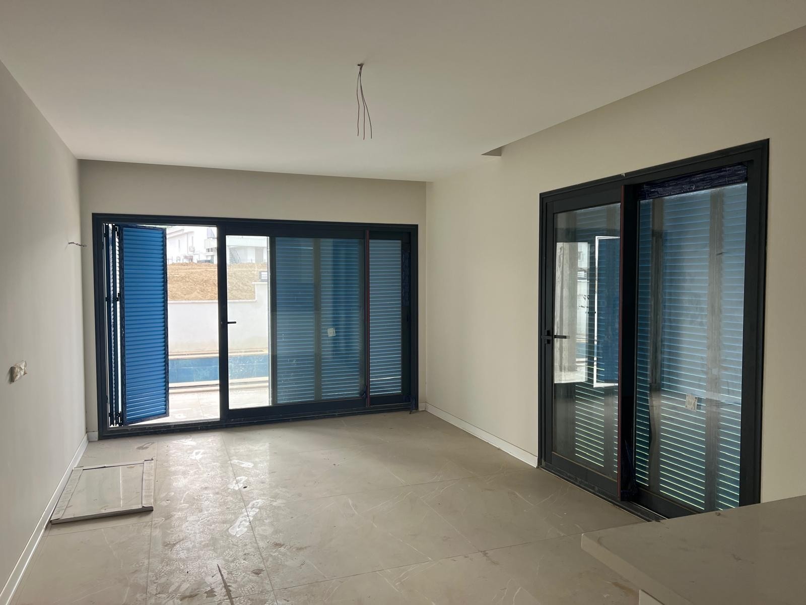 NEWLY COMPLETED 5+2 SMART VILLA  - ONLY 1 KM FROM LONG BEACH, KUŞADASI