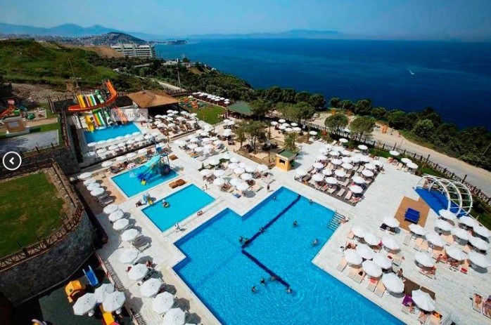 Luxury Fully Furnished 1 Bedroomed Apartment in Ramada Resort Kusadasi