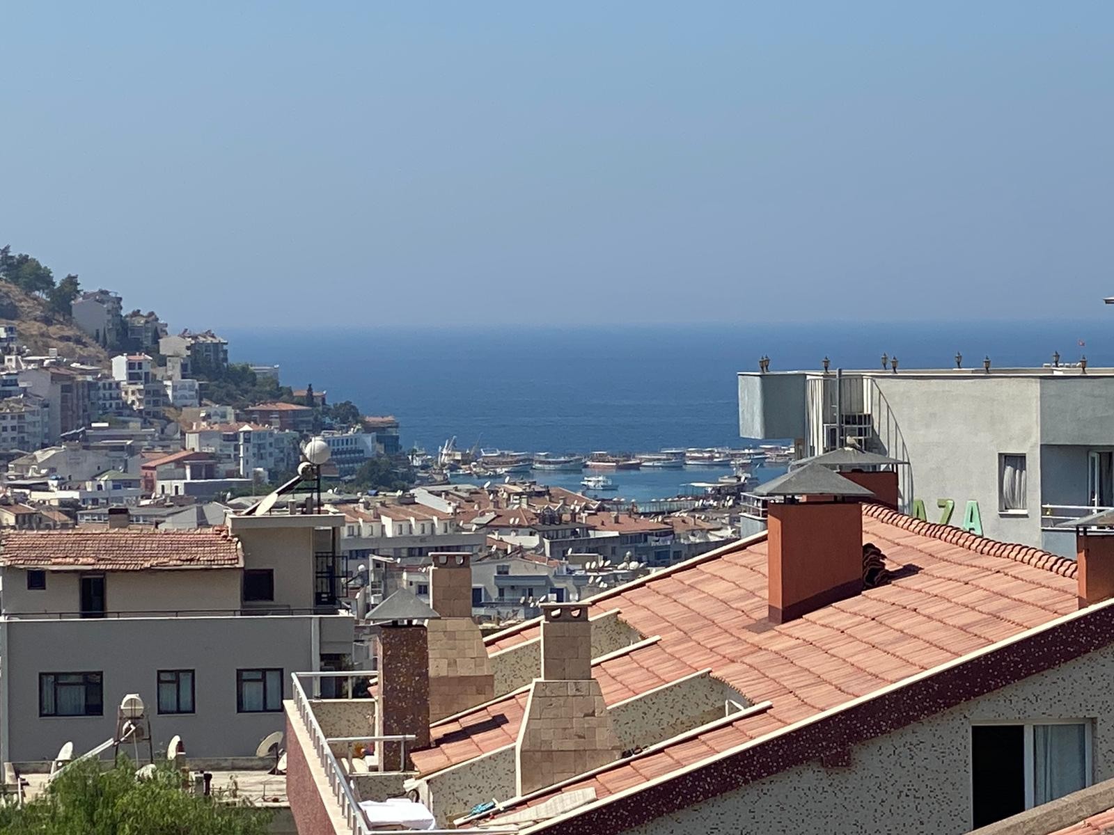 CLOSE TO THE CITY CENTER AFFORDABLE PRICES BRAND NEW APARTMENTS