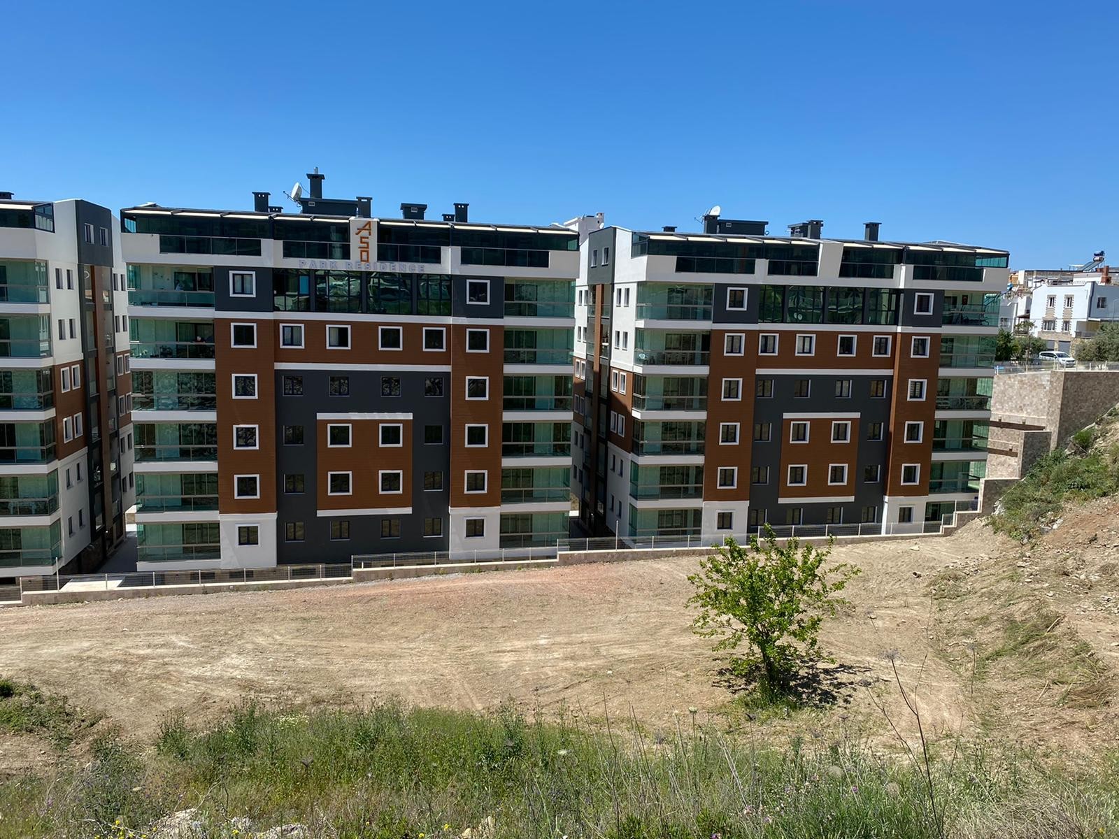 CLOSE TO THE CITY CENTER AFFORDABLE PRICES BRAND NEW APARTMENTS
