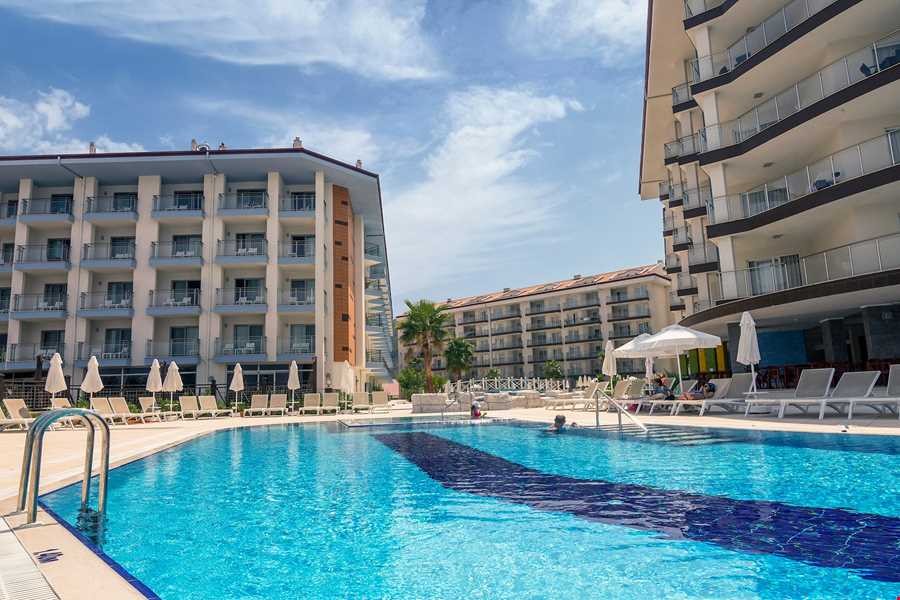 Luxury Furnished 3 Bed Unit in Beachfront Project Kusadasi