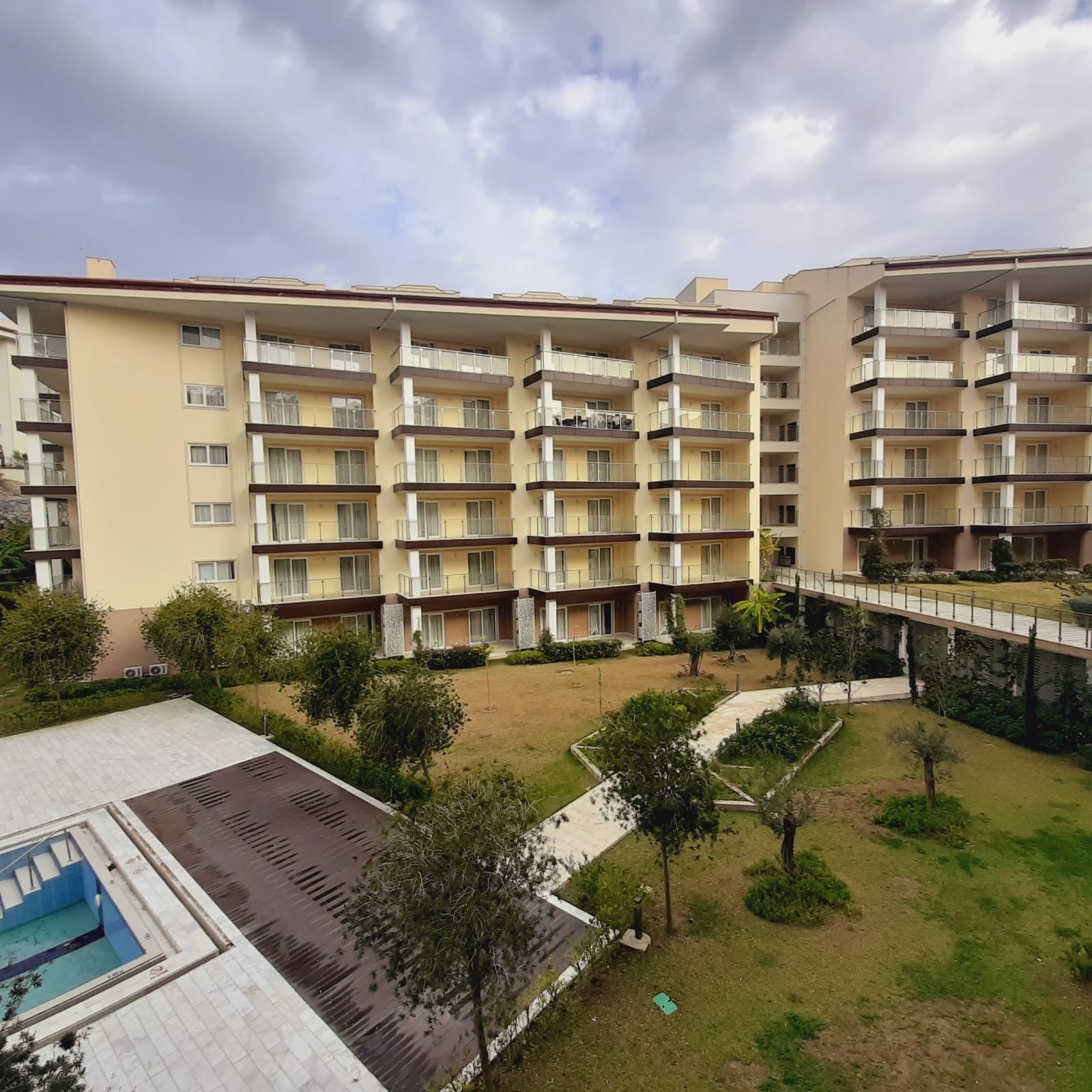 Luxury Furnished 3 Bed Unit in Beachfront Project Kusadasi