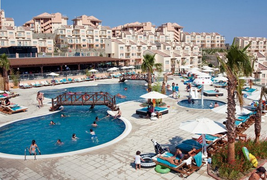 TWO BEDROOM FURNISHED UNIT FOR SALE IN GOLF&SPA RESORT KUSADASI