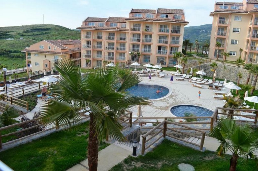 TWO BEDROOM FURNISHED UNIT FOR SALE IN GOLF&SPA RESORT KUSADASI