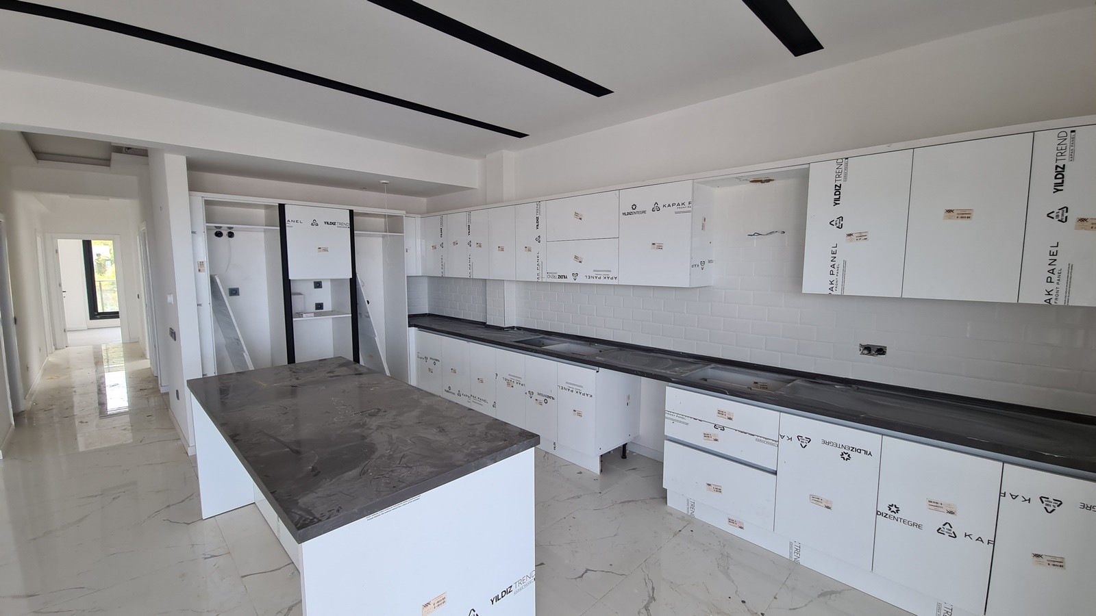 KUSADASI AN EXTRAORDINARY PROJECT 3+1 VERY CENTRAL LOCATION