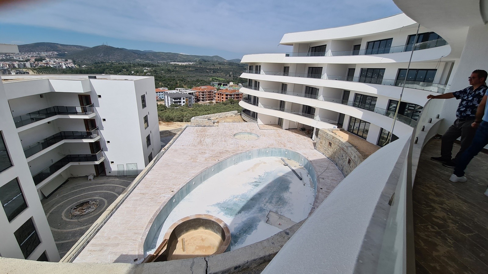 KUSADASI AN EXTRAORDINARY PROJECT 3+1 VERY CENTRAL LOCATION